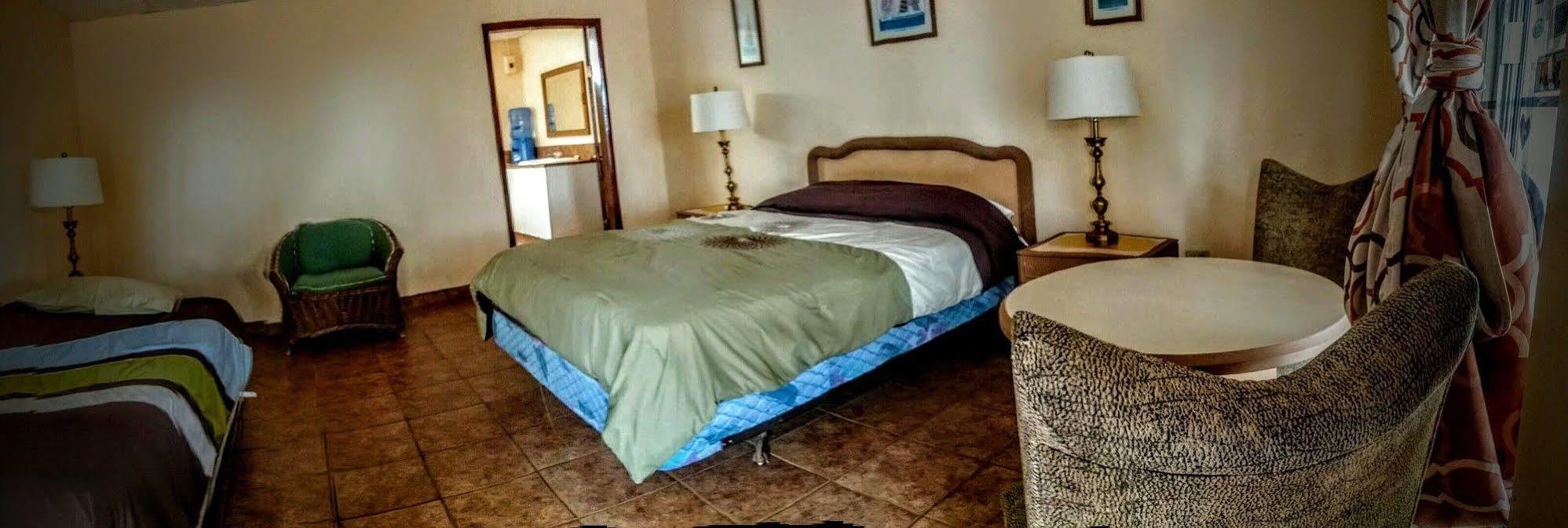 Old Mill Hotel San Quintin Eksteriør billede